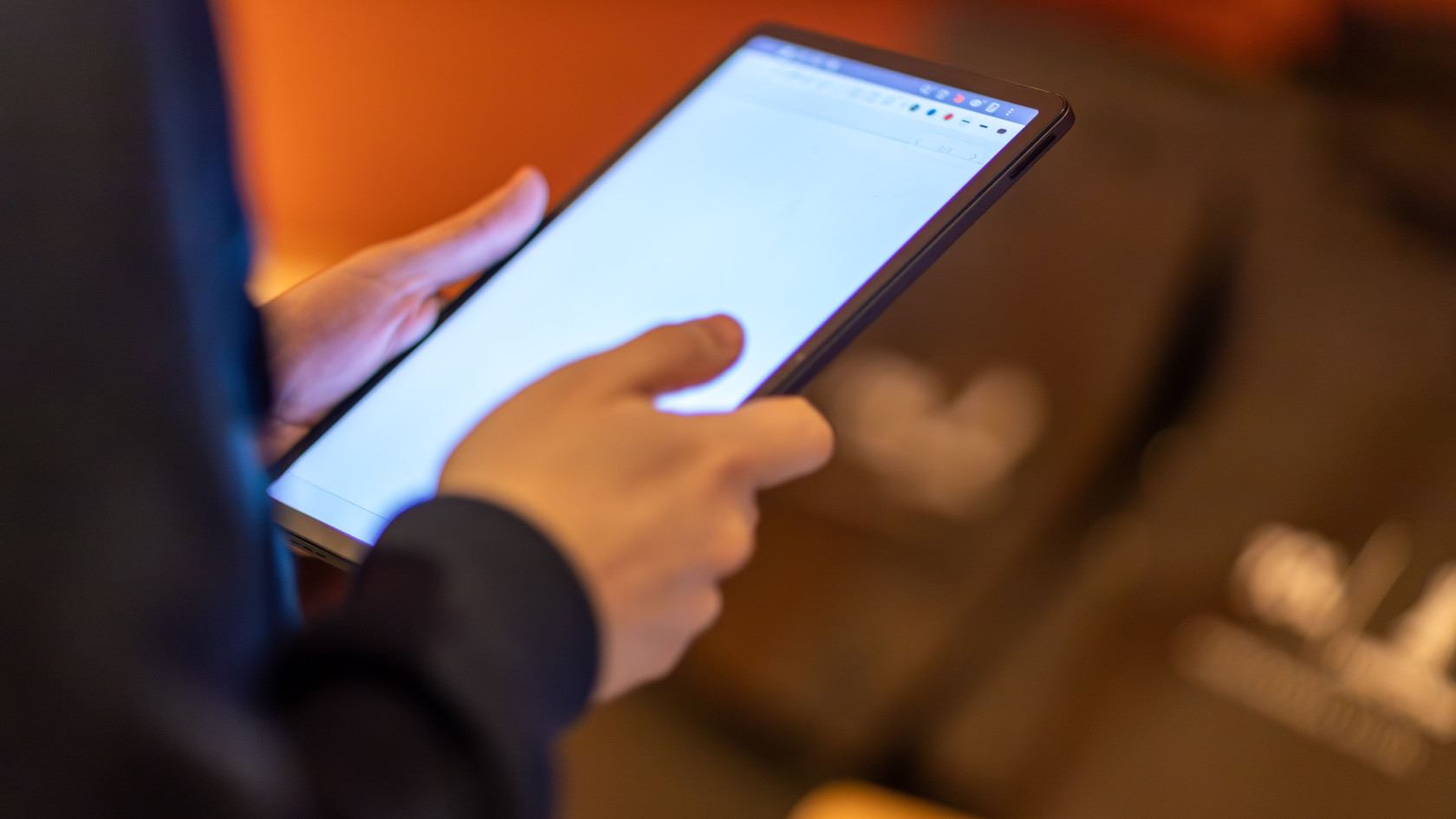 Amazon отказалась от Fire: новые планшеты Alexa Tablet работают с Google Play