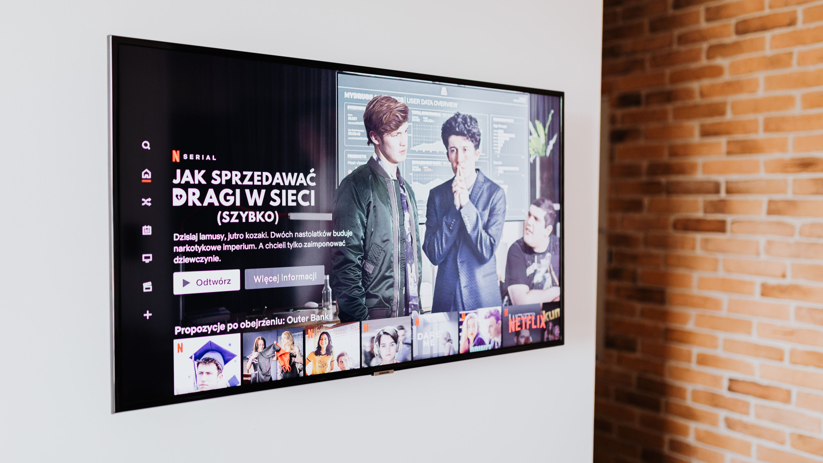 Новая Apple TV 4K: Siri с ИИ, «Эй, Siri» и цена $299